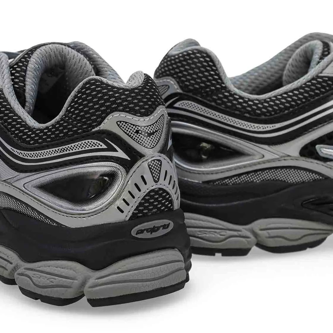 Saucony ProGrid Omni 9 - OG Men Black/Silver New